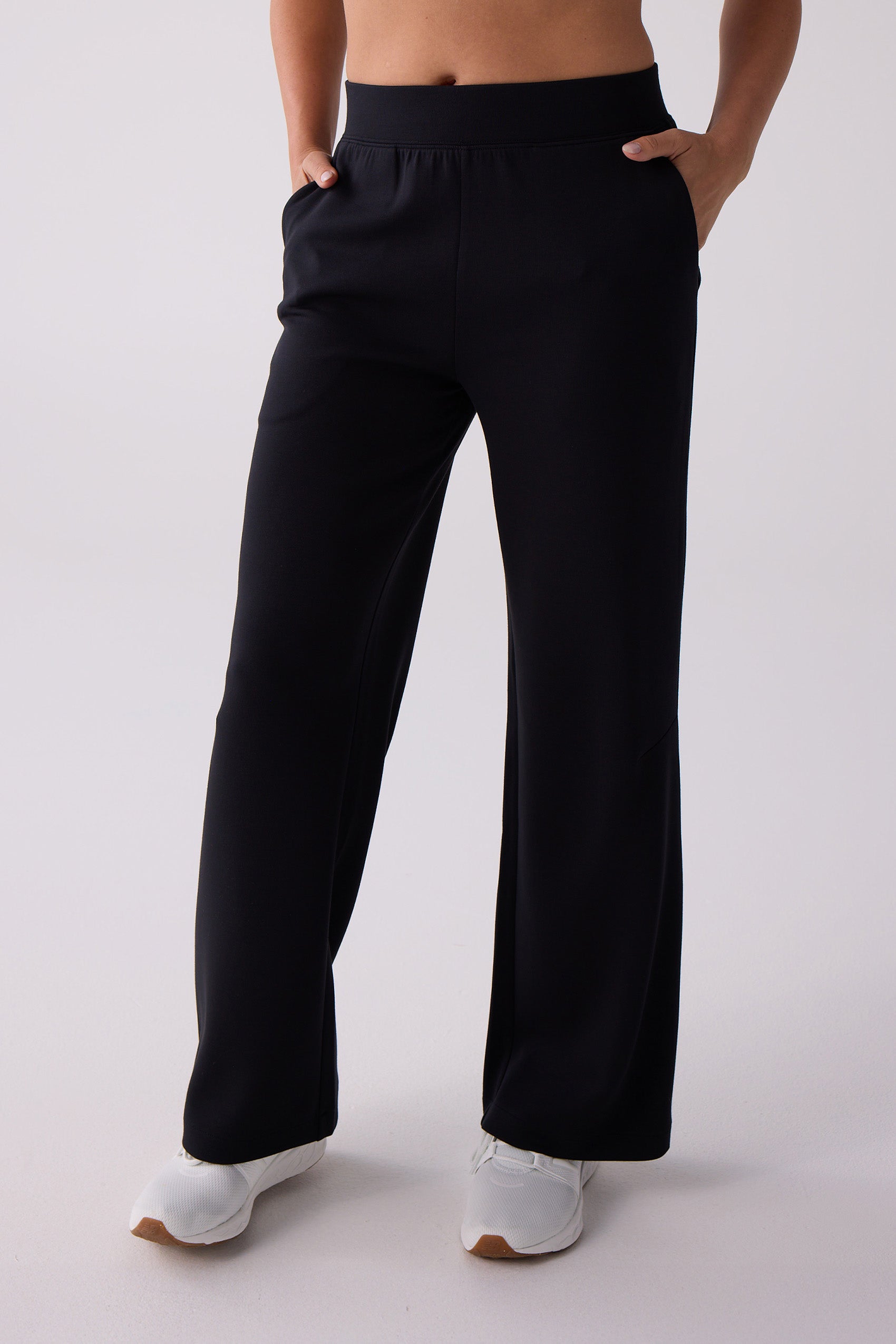 Après Women's Straight Leg Pant Black / L
