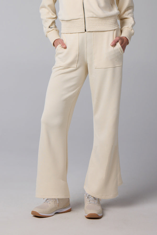 Women's Active Lifestyle Straight Leg Pants