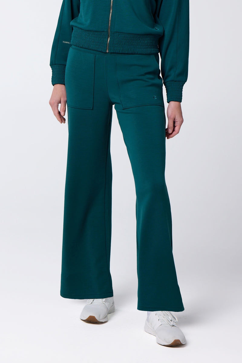 Women's Active Lifestyle Straight Leg Pants