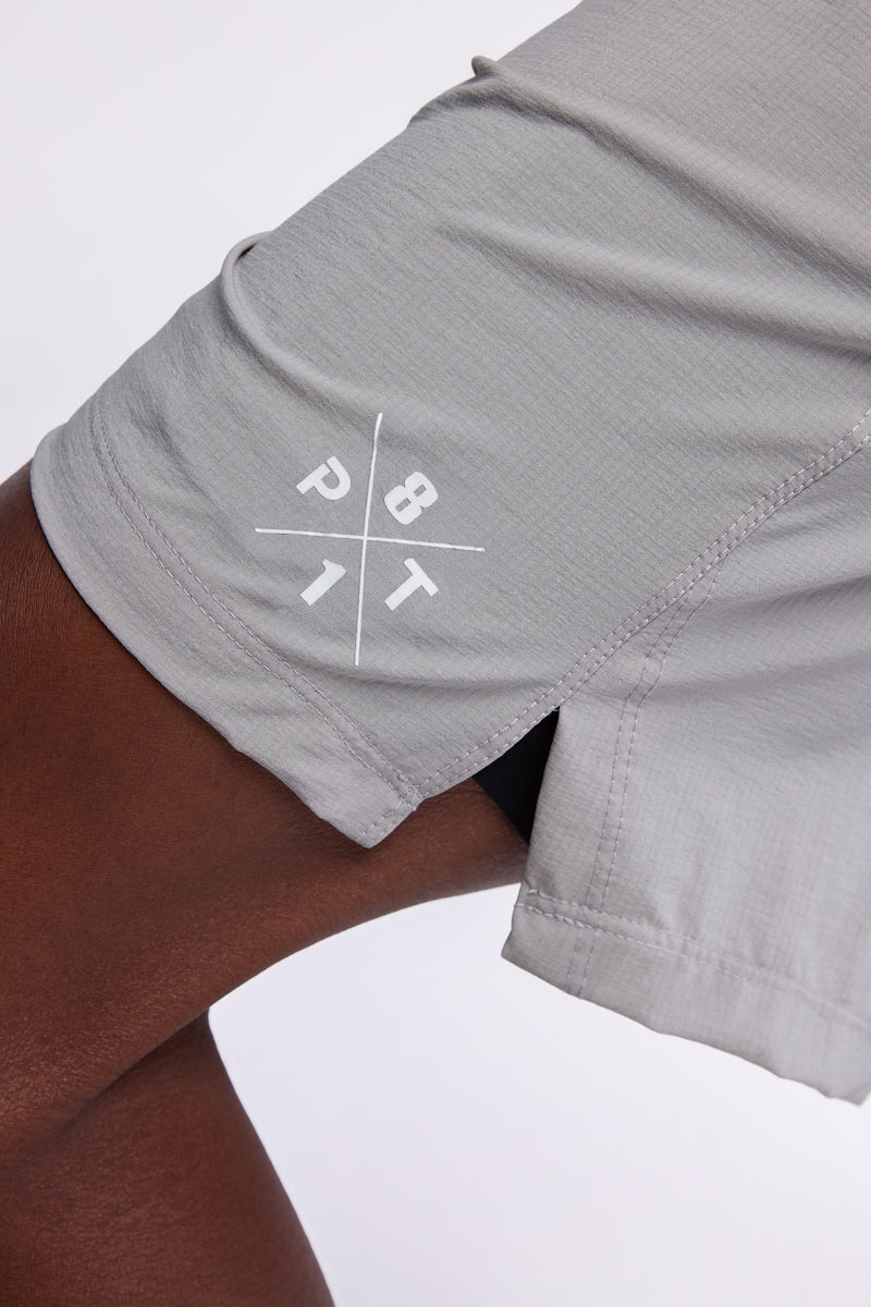 TO Performance Lined Short — glacier grey — 6