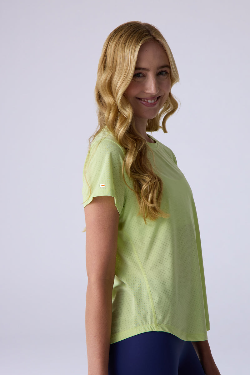 AirLite™ Women's Tee 2.0 — shadow lime — 2