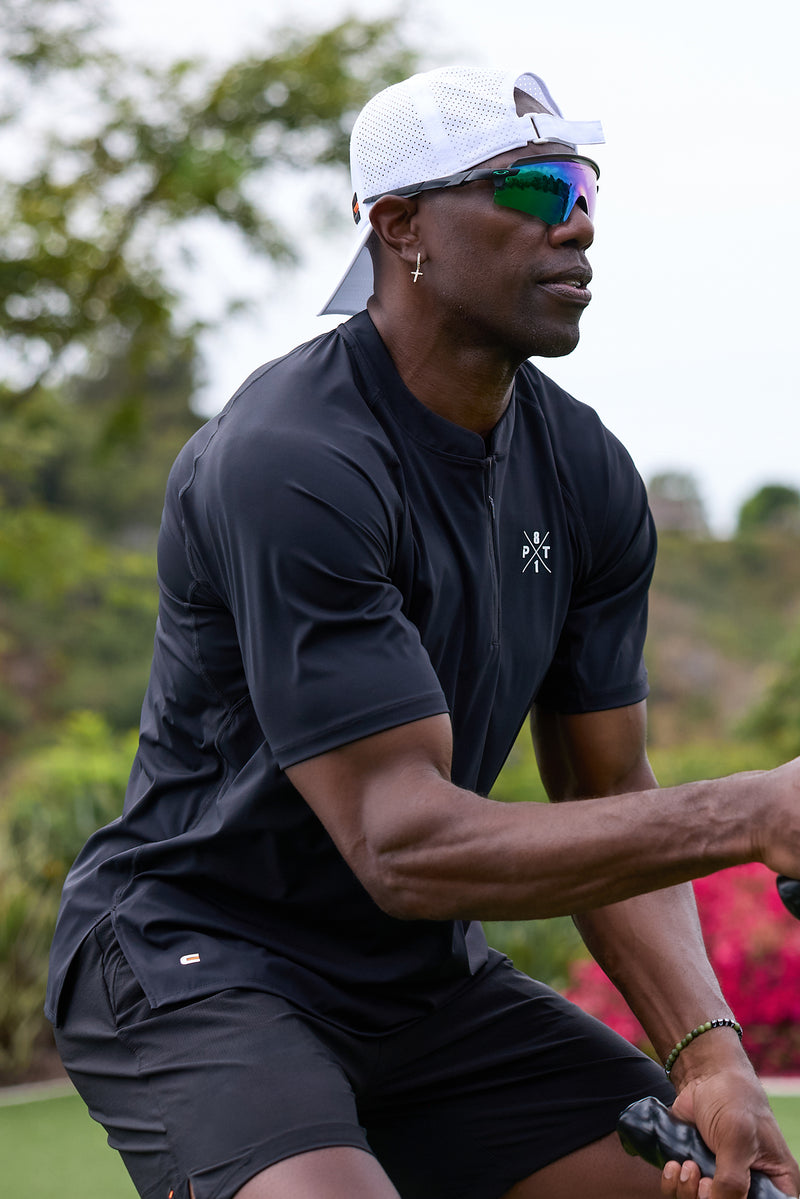 TO Performance Quarter Zip Henley — black — 6