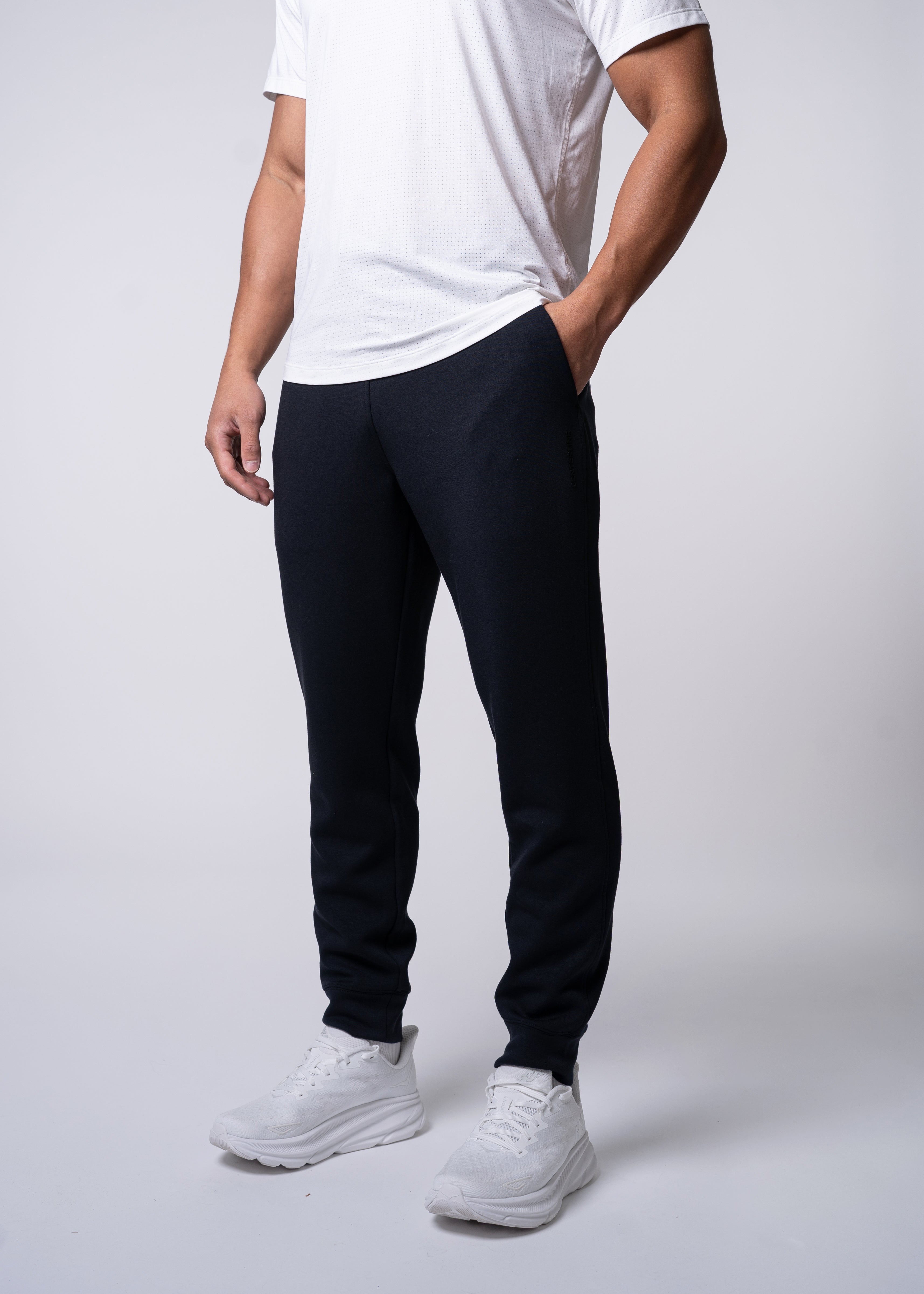【SCENERITY】Line Jogger Training Line Jogger Training - SCENERITY | 60% - Asian Fashion