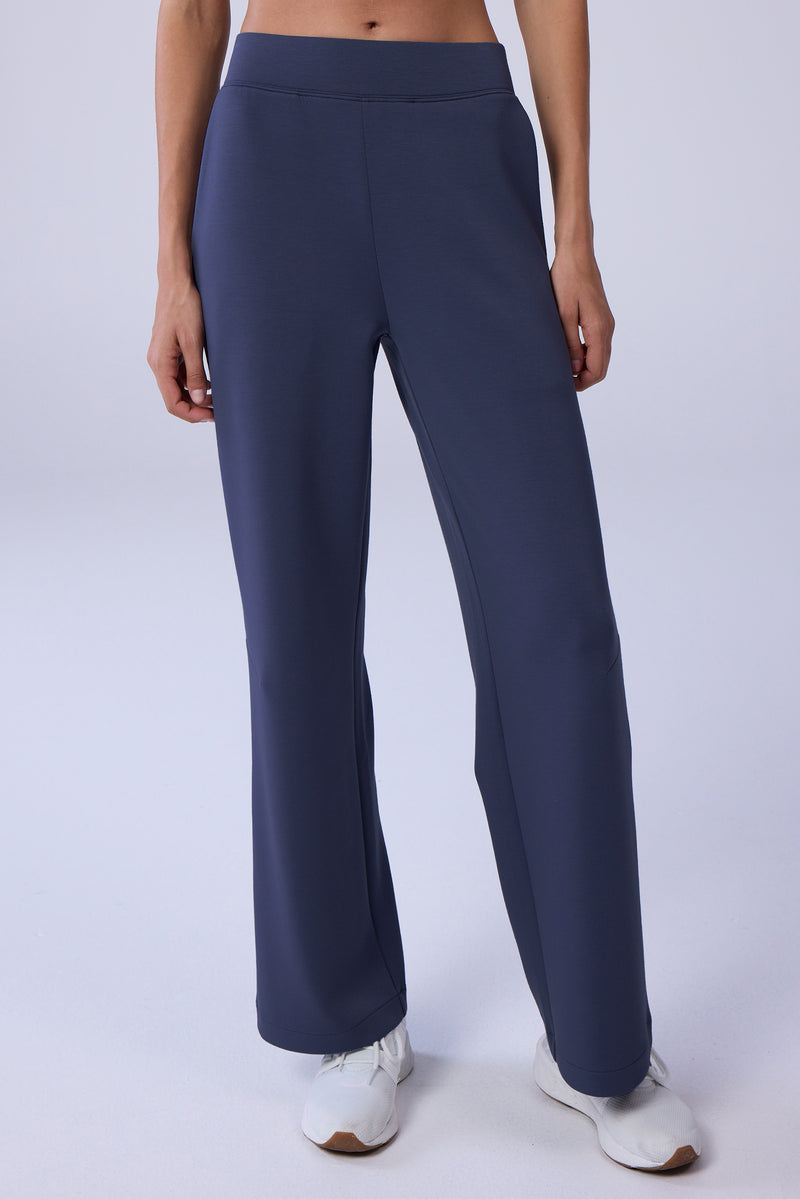 Après Women's Straight Leg Pant 2.0 — Naval Academy